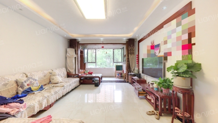中铁逸都兰庭南区二手房实景图