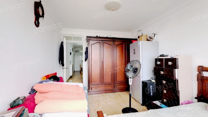 海潮公寓二手房实景图