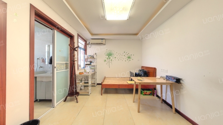 郭里园新村二手房实景图