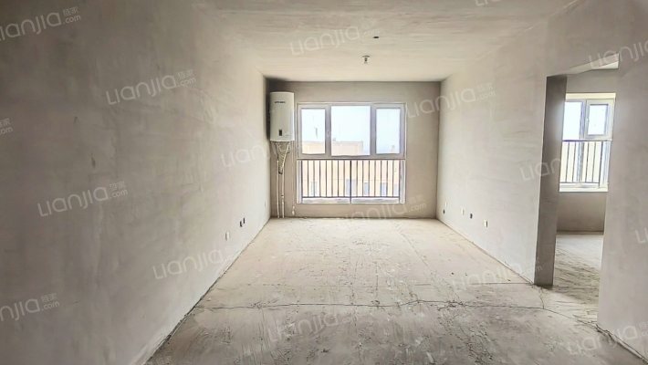 房证满二，公交直达，拎包入住，随时交付-客厅