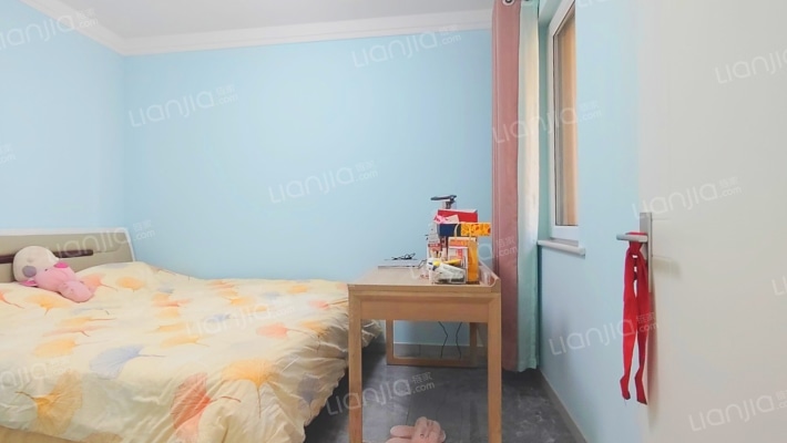 双塔片区距离西丁500米，精装修大2居，无遮挡-卧室B