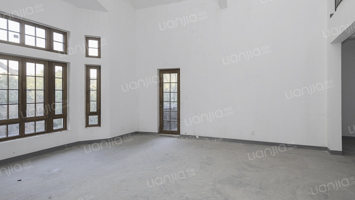 鸿信云深处二手房实景图