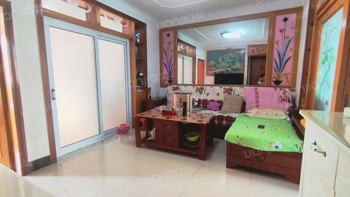 晨光小区 3室1厅 南 北-客厅