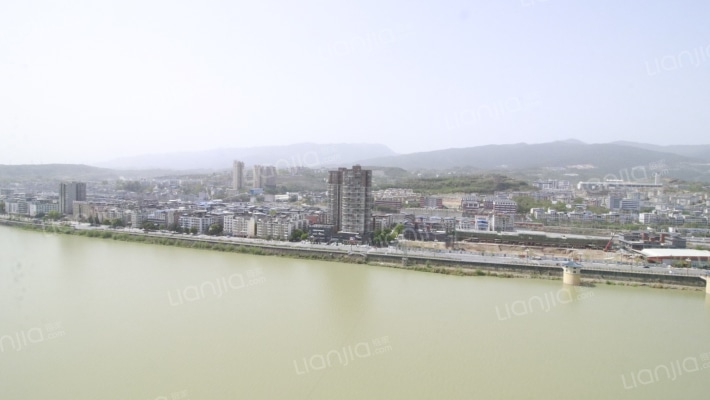 老城滨江印象 清水3室 户型方正景观优美 交通便利-窗外景观