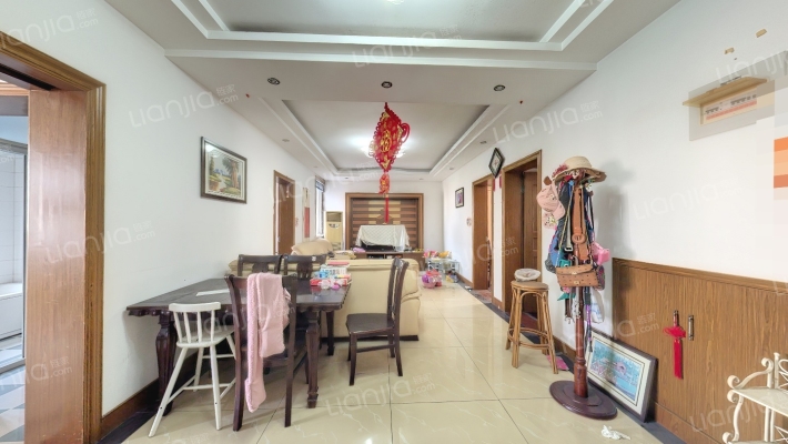 新佳园二手房实景图