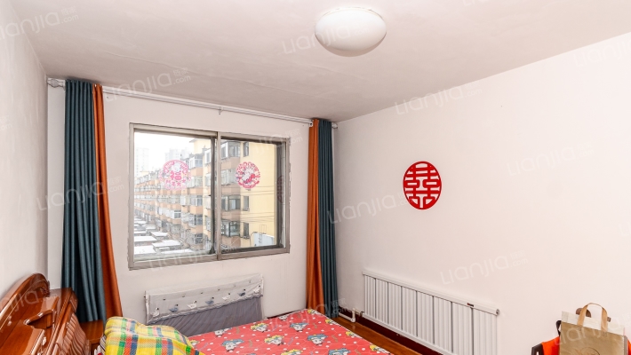 宏洋新兴小区二手房实景图