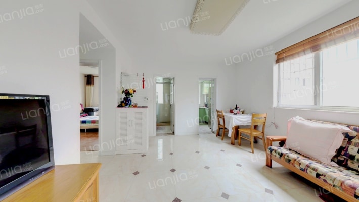 翔殷路505弄二手房实景图