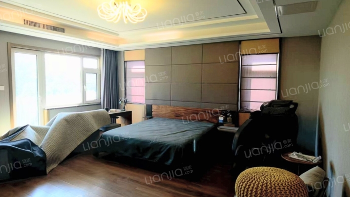 急售临湖大独栋别墅，精装修，价格美丽，风景独好-卧室B