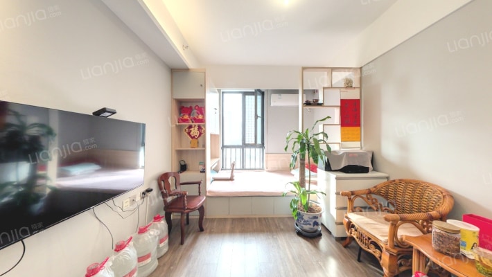 MOMΛ当代广场二手房实景图