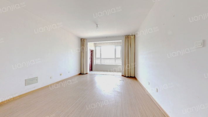 荣府二手房实景图