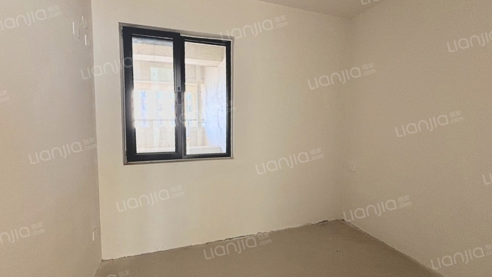 房子小区环境优美     绿化多   采光没有遮挡-卧室C