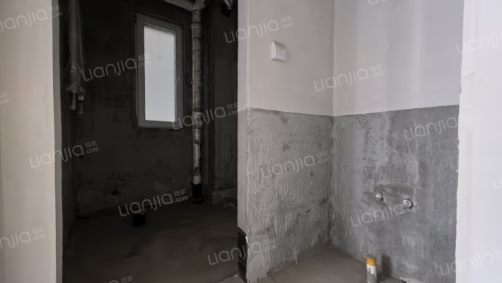 房子是南北通透的通风效果好中间楼层采光没有遮挡-卫生间B