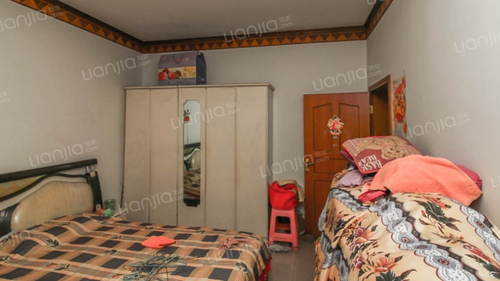 城南南湖小区中装3室，可直接拎包入住，家具齐全-卧室A