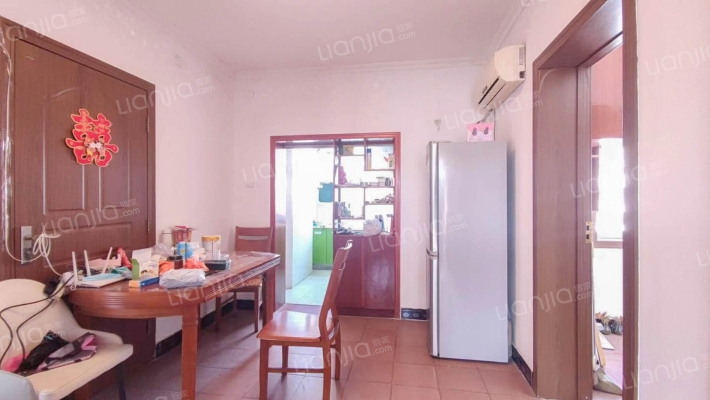 法院宿舍二手房实景图