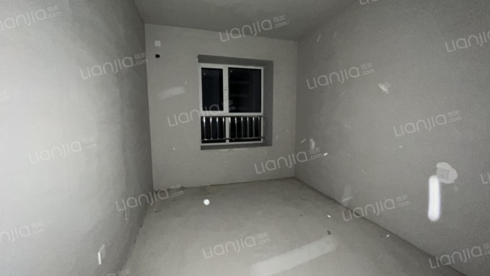 新小区，南北通透两居，人车分流-卧室A