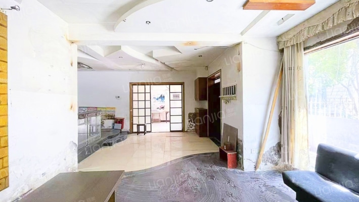 藕池恒江别墅二手房实景图