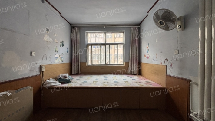 纺织厂家属院二手房实景图