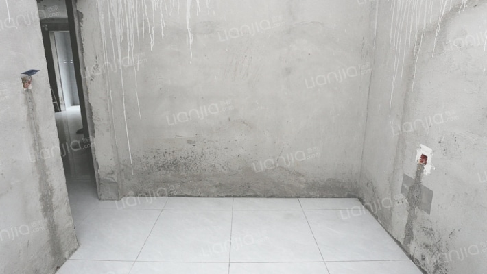 国控锦城 电梯 一梯一户 水电已改 地板已铺 可分批-卧室B