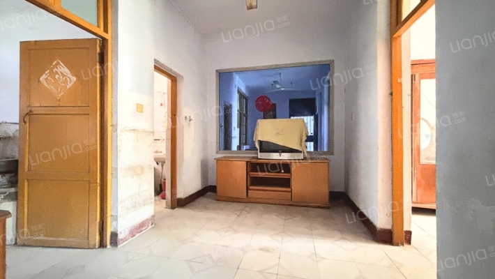 招商场南工商宿舍二手房实景图