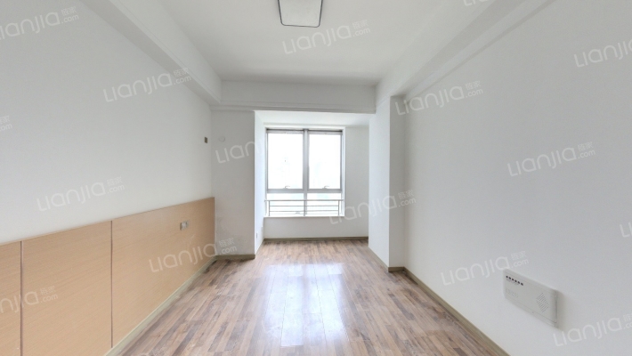 济水柏然公馆二手房实景图