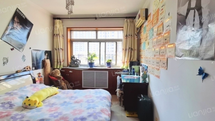 此房满五不唯一，有小房 二康边上，配套齐全-卧室B