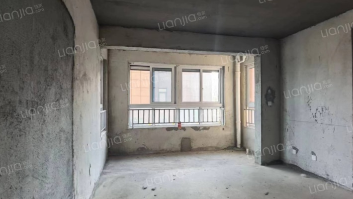 西湖一品B区二手房实景图