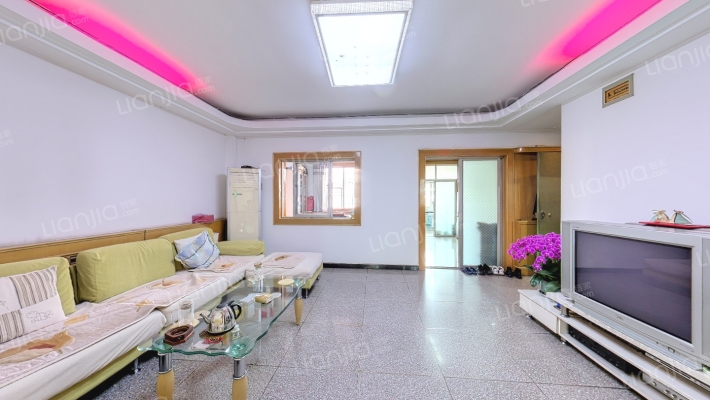 鹿塬街10号大院二手房实景图