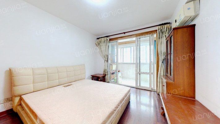 石桥路151号二手房实景图