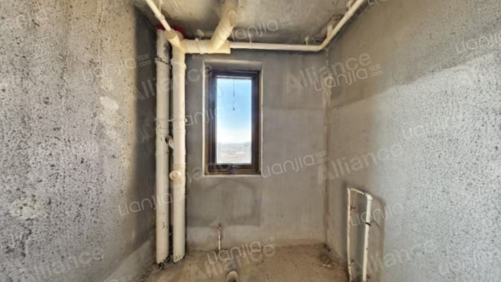 清水房 中间楼层采光好  业主诚心出售-卫生间