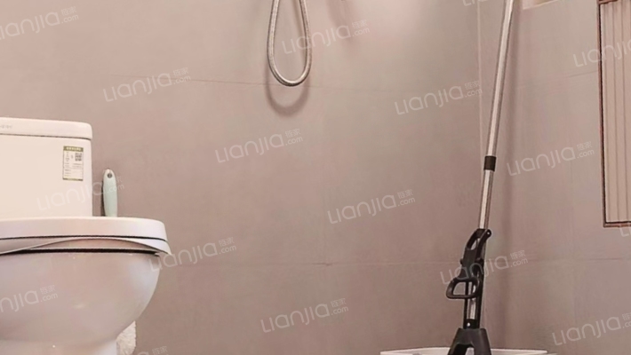 京都颐和城南北通透两居前后视野好-卫生间