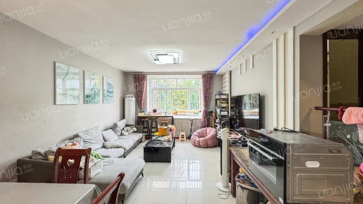 江中苑小区二手房实景图