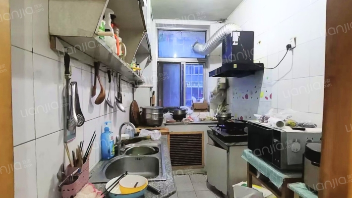 这套房子满五税费少 南北通透，采光充足，好地段-厨房