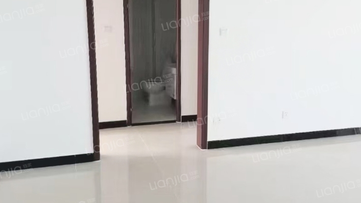 通勤方便838车站出京首站 南北通透双阳台 两居室-餐厅