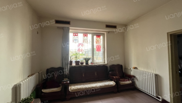 政府楼二手房实景图