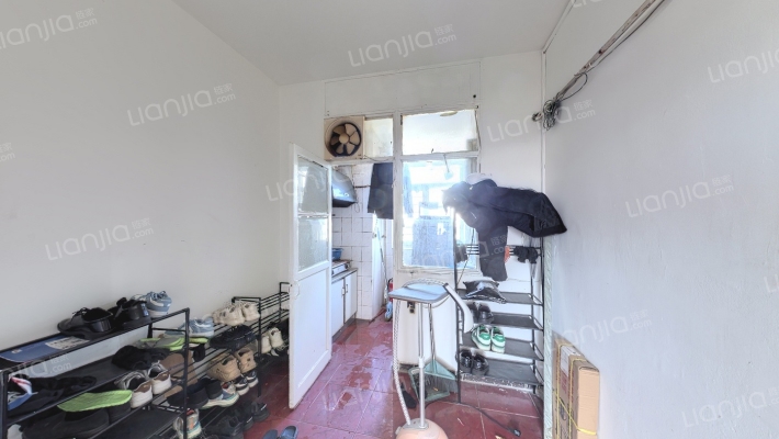 地材宿舍二手房实景图