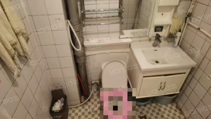 六十七处家属楼 2室1厅 南 北-卫生间