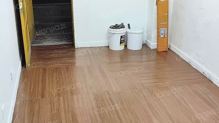 怡富花园西区二手房实景图