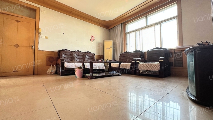 金鹰小区二手房实景图