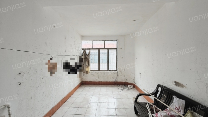 咸田镇旧玻璃厂二手房实景图