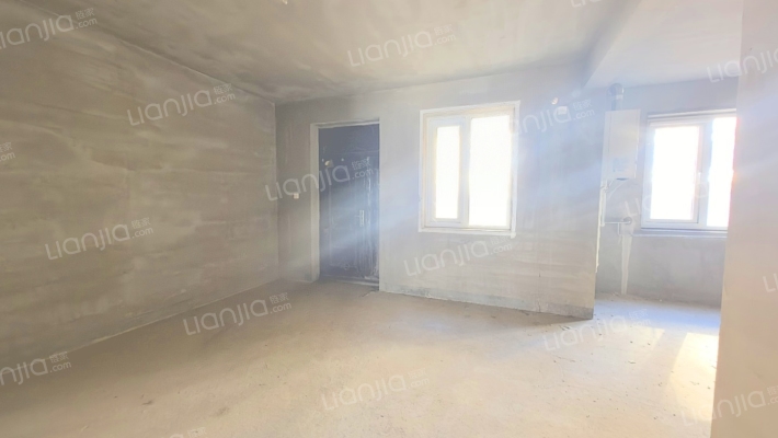 涿州城西农大联排别墅，地上可停车，环境优美-餐厅