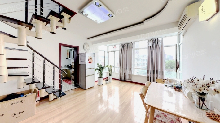 加华小镇二手房实景图