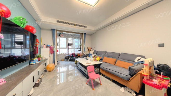 智慧新城三期二手房实景图