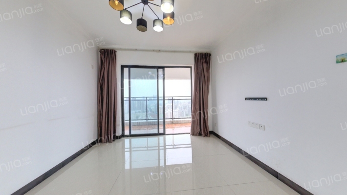 大信溢彩年华二手房实景图