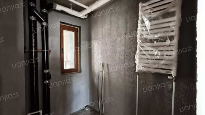 鸿坤理想尔湾 3室2厅 南 北-卫生间