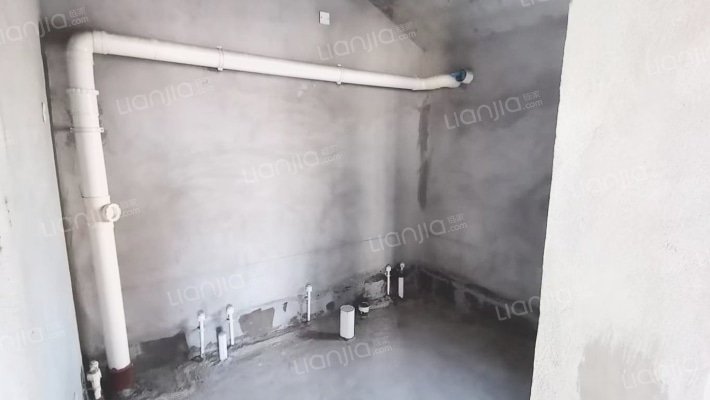 北京西南 西京都高尔夫别墅区281平别墅带200平大院-卫生间C