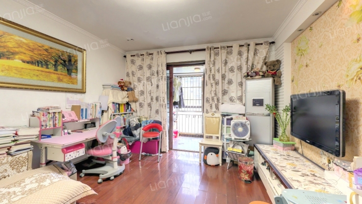 辰龙绿苑东苑二手房实景图