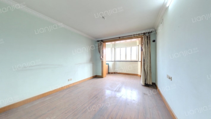 佳伟小区二手房实景图