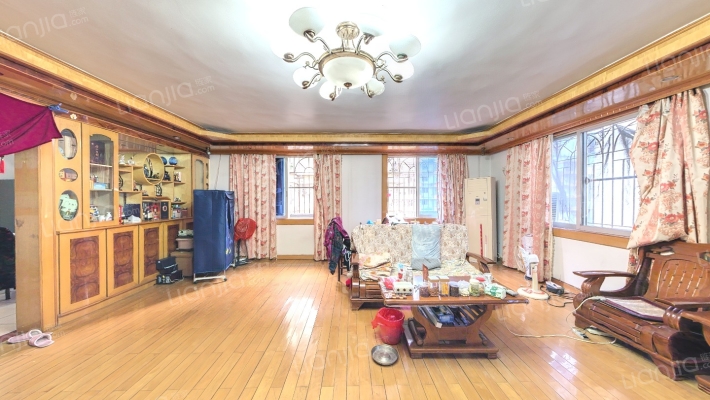 福机新村二手房实景图