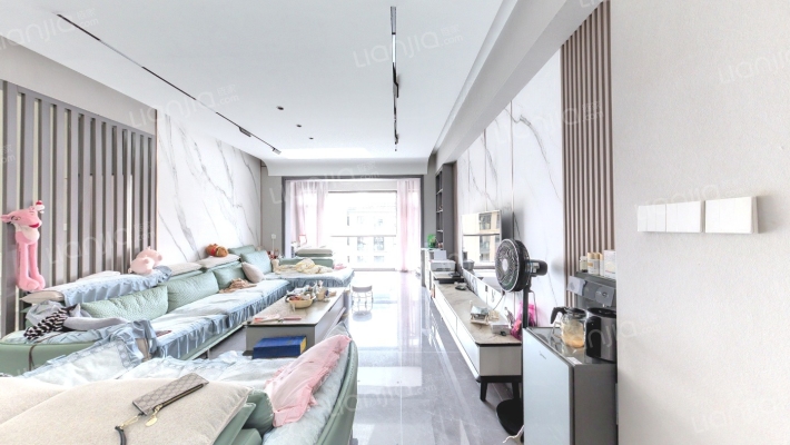 万辉星城蓝山郡二手房实景图