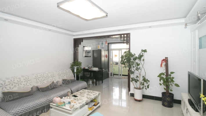 赐儿山庄园二手房实景图